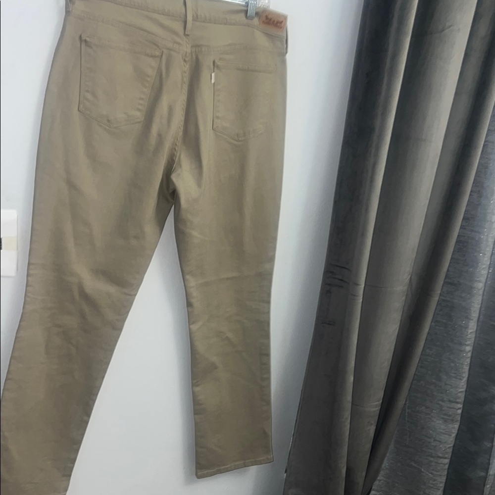 505 Levi’s Khaki Straight-Leg Pants 36x31